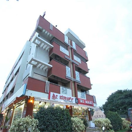 Oyo 19957 Annapoorna Castle Hotel Kadur Exterior photo